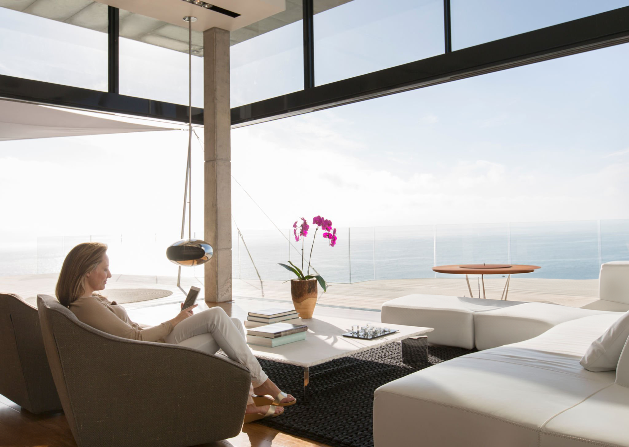 Decoding the Social Media Habits of Ultra-Luxury Shoppers