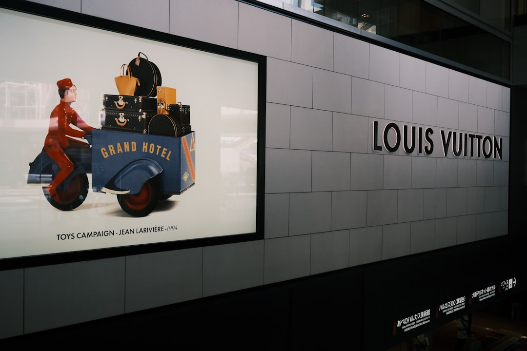 Social Media For Luxury Brands